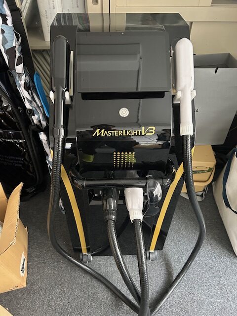 中古脱毛機 MASTERLIGHT V3（マスターライトV3)